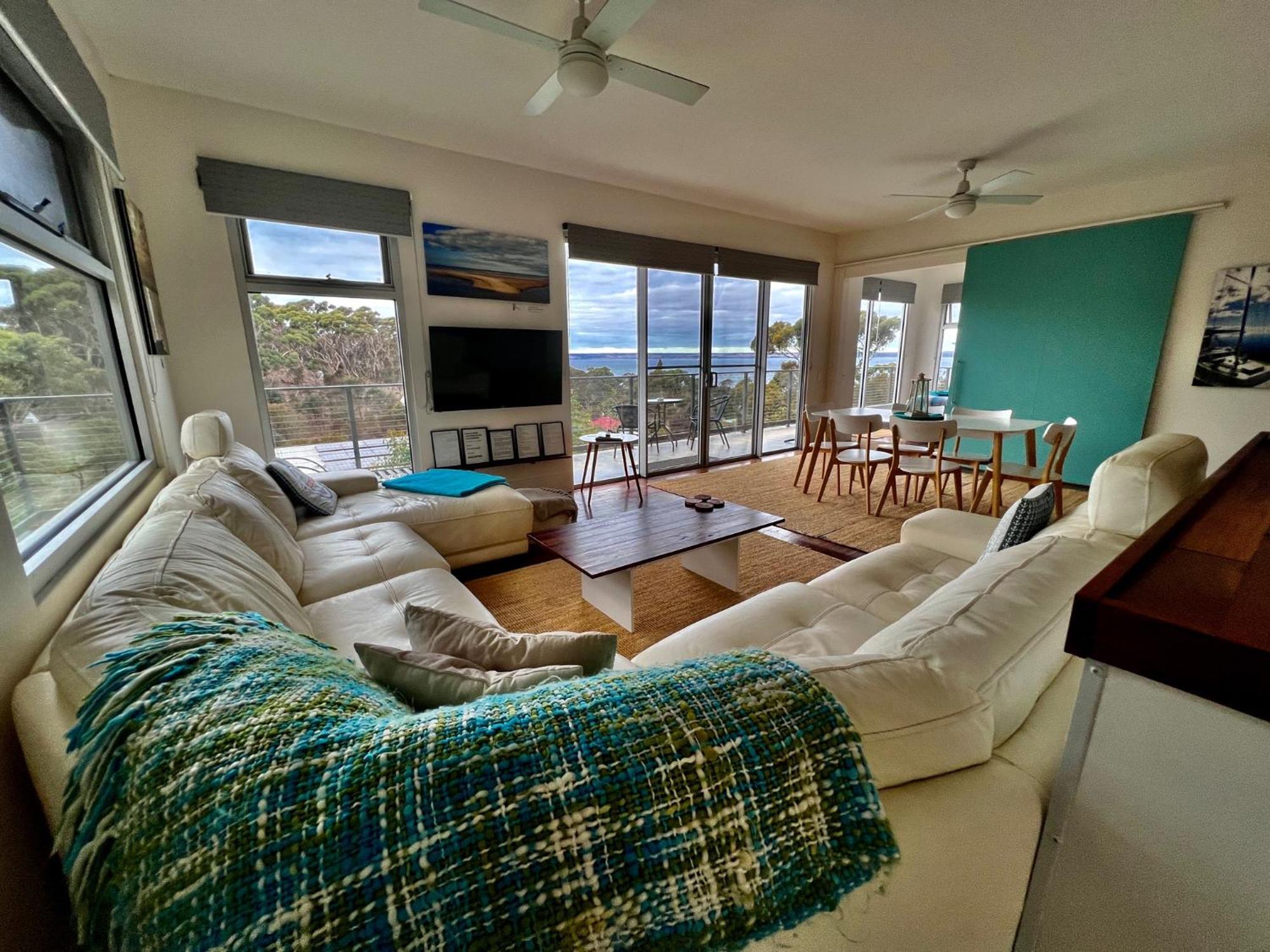 Sunrise On Falie Seaview Eco Accommodation American River Buitenkant foto